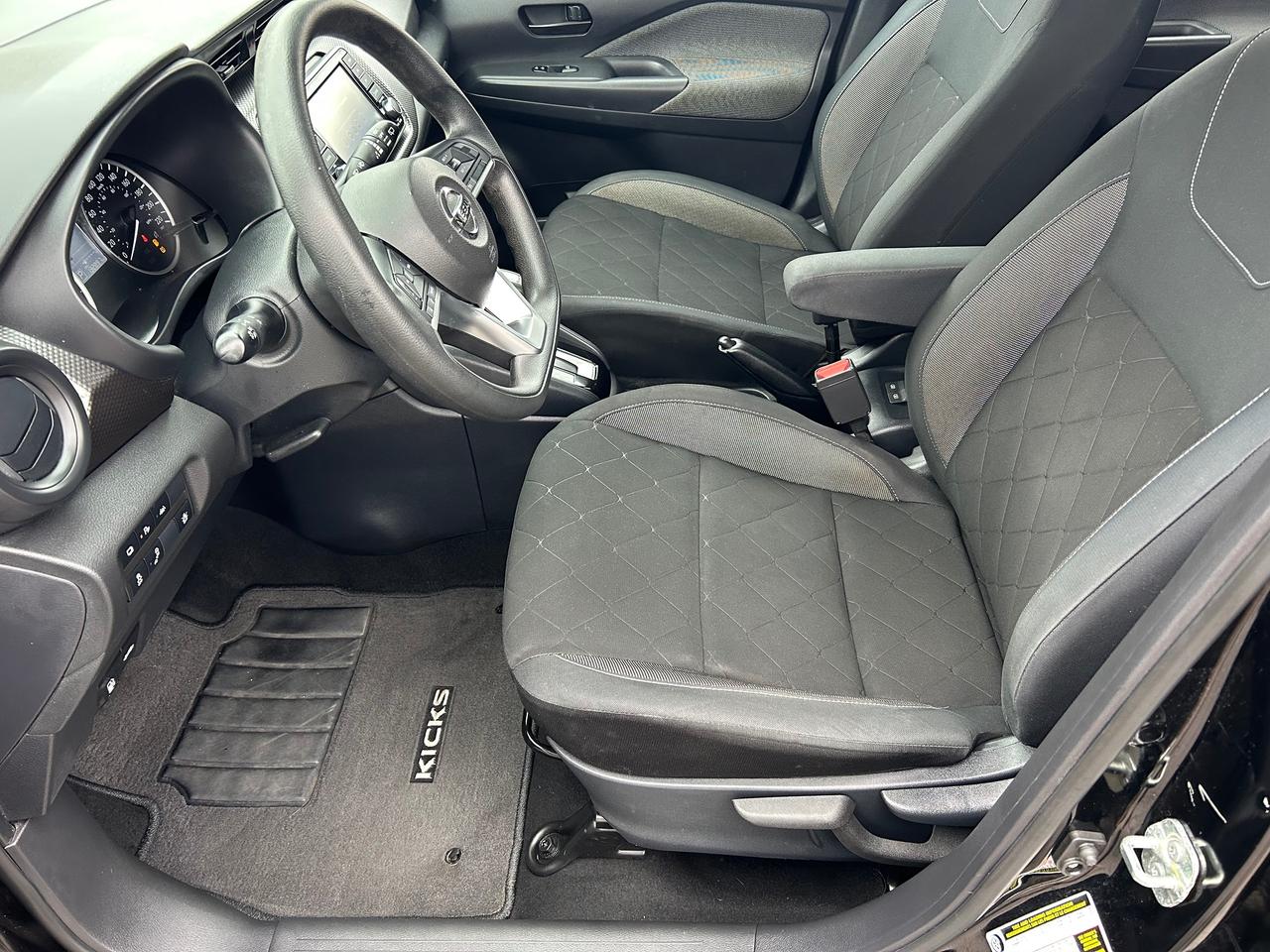 2020 Nissan Kicks S Photo