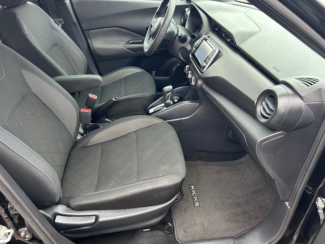 2020 Nissan Kicks S Photo