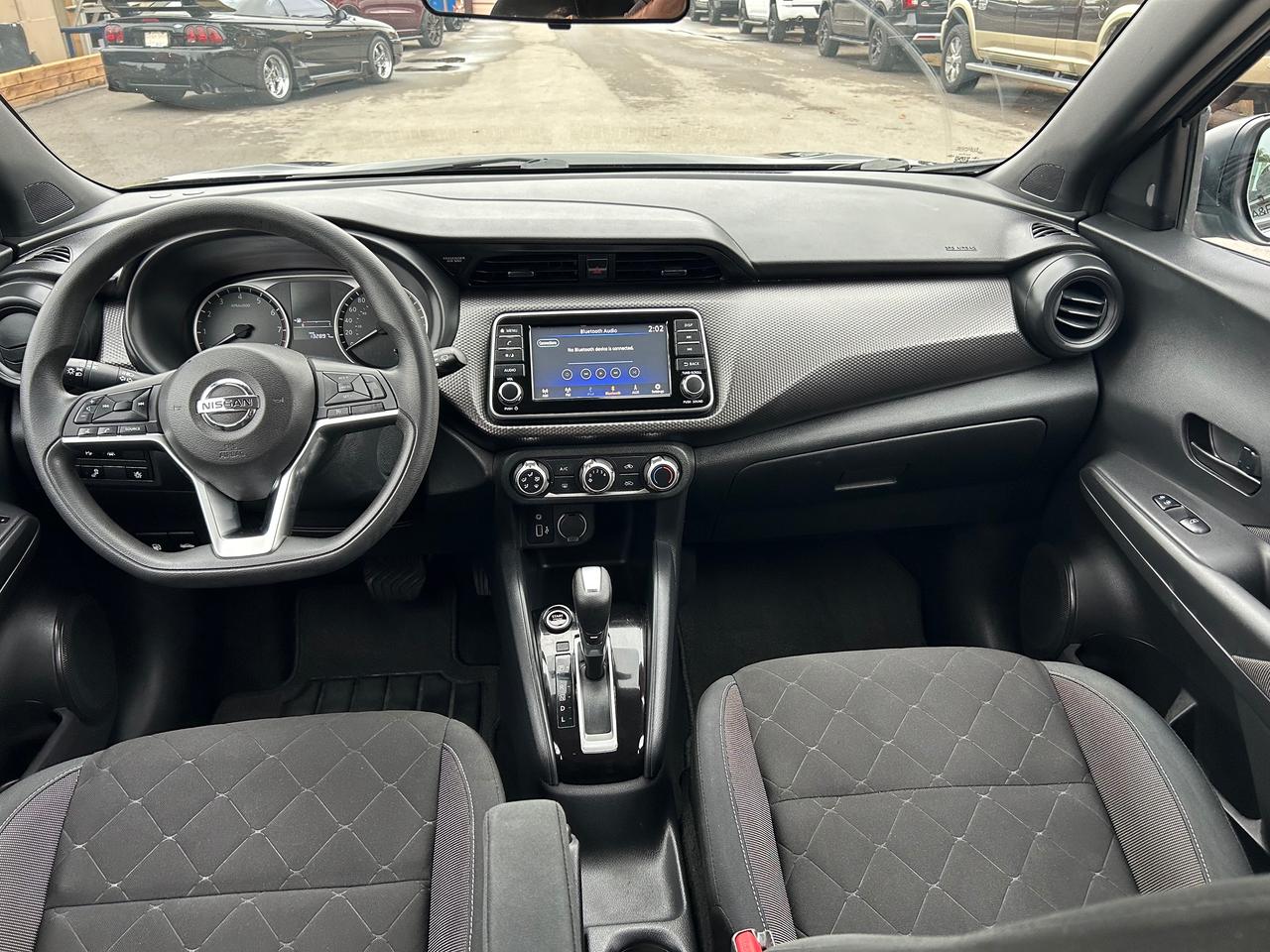 2020 Nissan Kicks S Photo