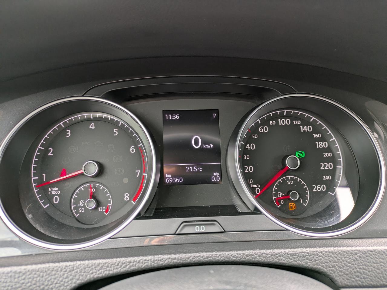 2018 Volkswagen Golf TRENDLINE Photo