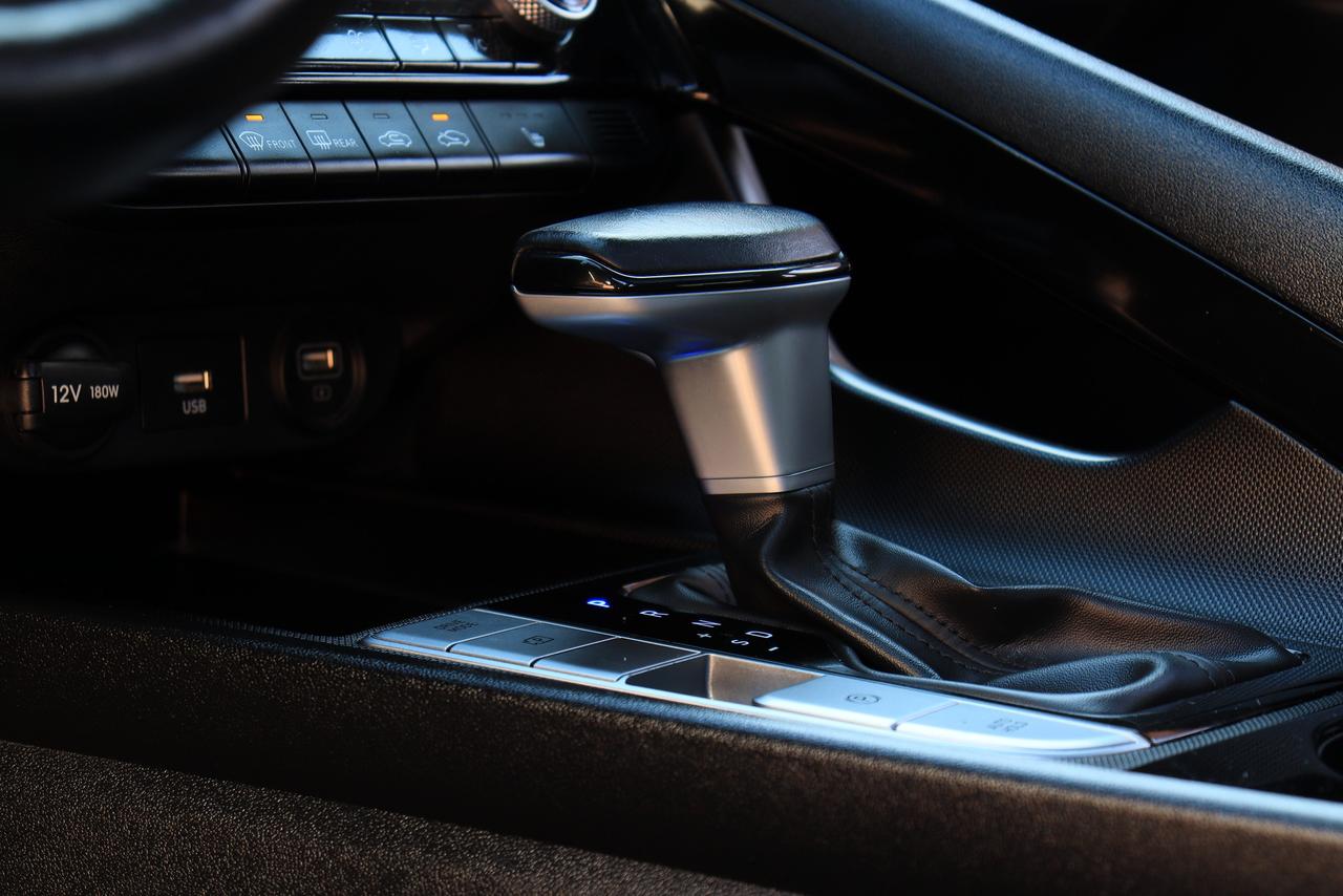 2022 Hyundai Elantra Hybrid Ultimate | Leather | Sunroof | CarPlay | BSM | ACC Photo17