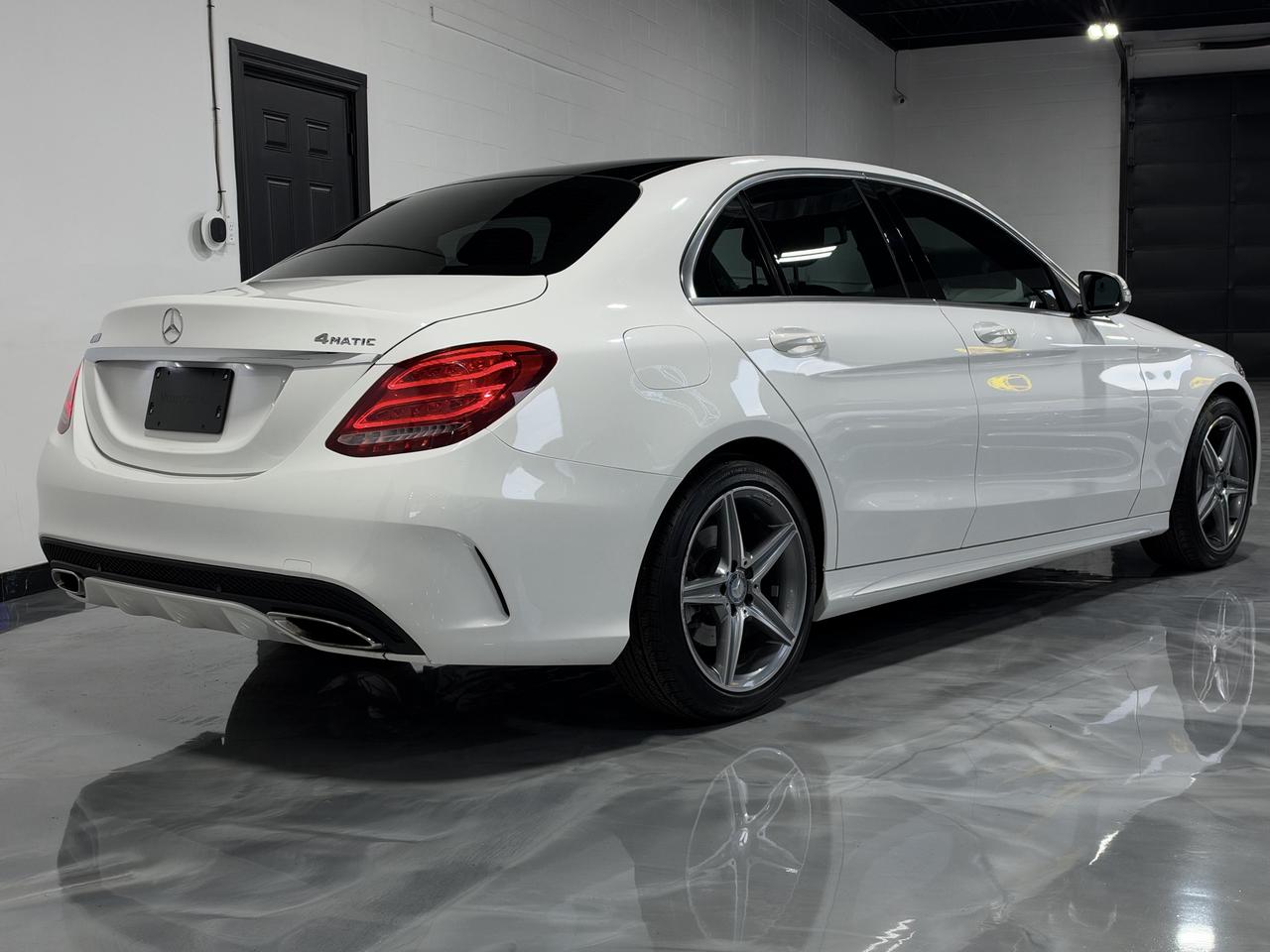 2015 Mercedes-Benz C-Class C 300 Amg, Navi, Backup, Sunroof Photo2