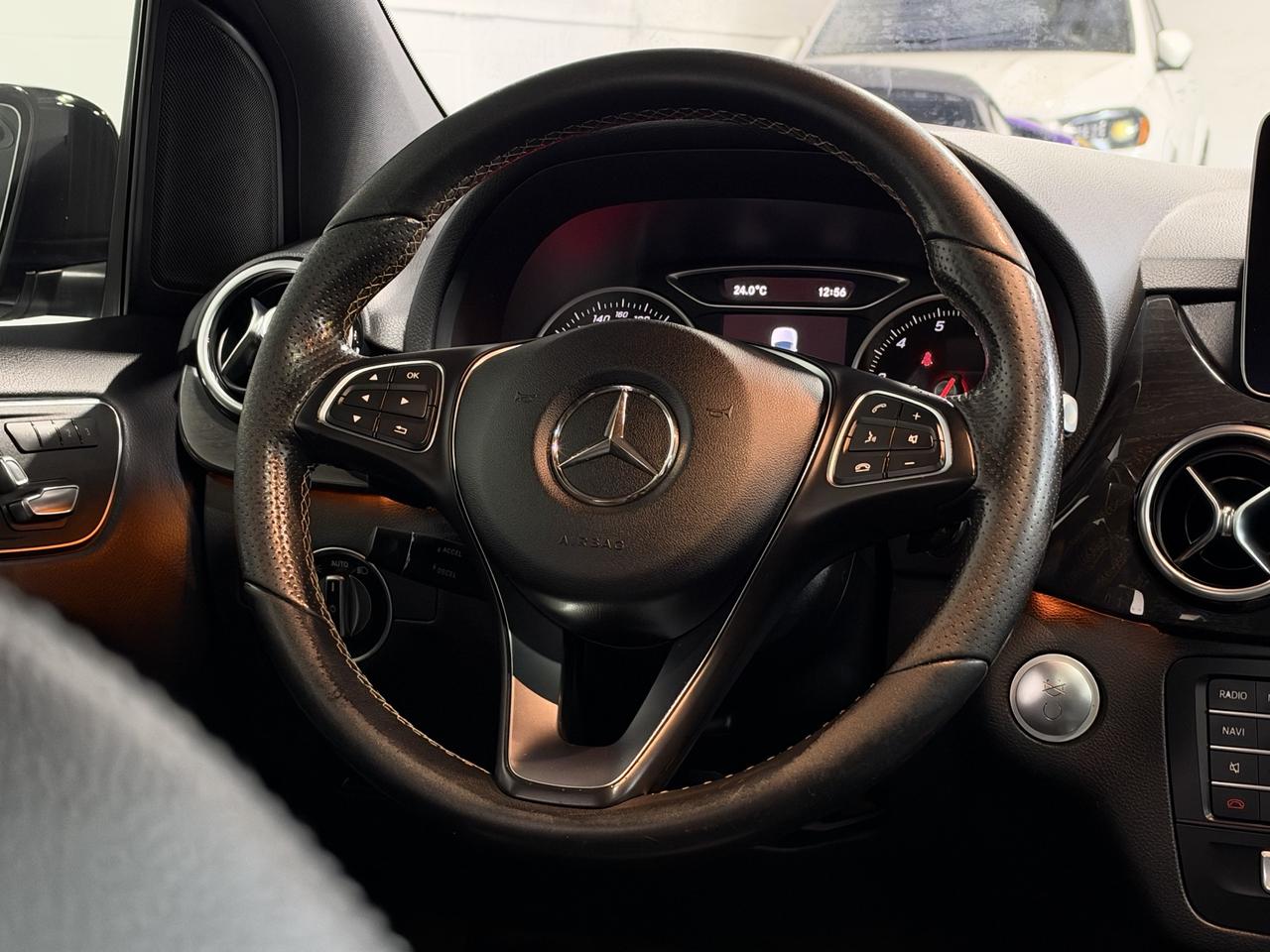 2018 Mercedes-Benz B-Class B 250 Photo