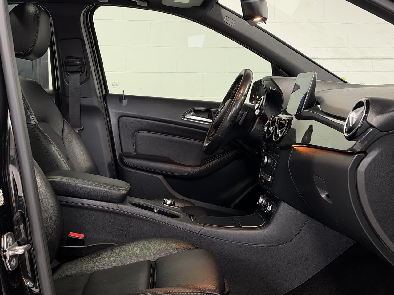 2018 Mercedes-Benz B-Class B 250 Photo