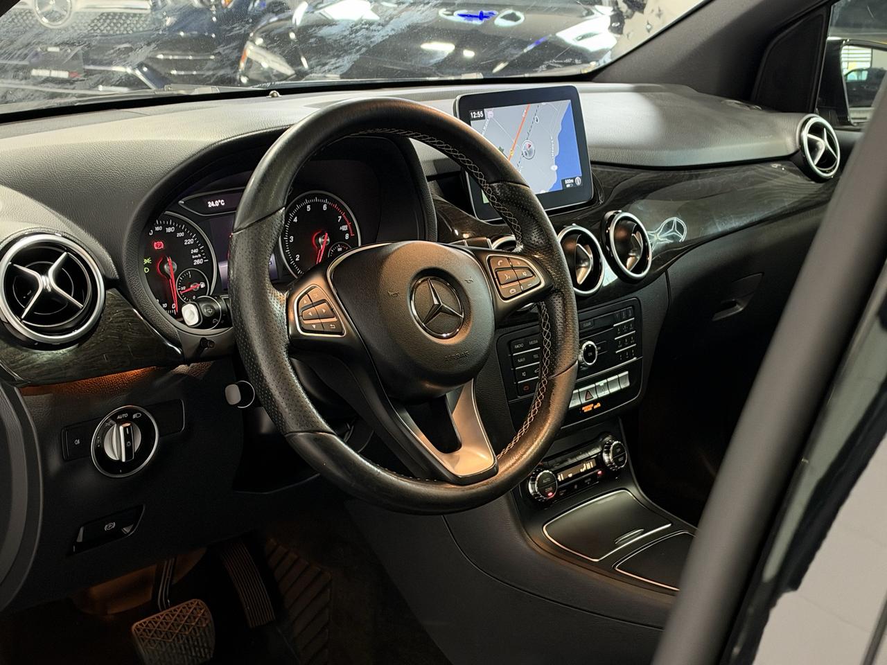 2018 Mercedes-Benz B-Class B 250 Photo