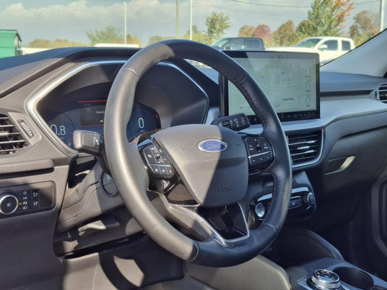 2025 Ford Escape Platinum AWD | 2.0L | Leather | Sunroof | Heated Steering + Seats | Adaptive Cruise | and More ! Photo