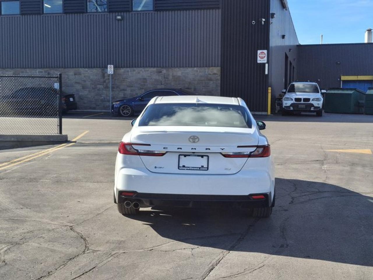2025 Toyota Camry SE Upgrade | Sunroof | 18" Wheels | Power Seat | Heated Wheel + Seats | Radar Cruise | and More ! Photo