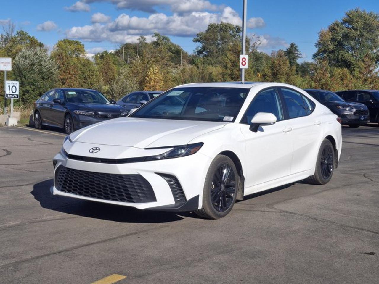 2025 Toyota Camry SE Upgrade | Sunroof | 18" Wheels | Power Seat | Heated Wheel + Seats | Radar Cruise | and More ! Photo0