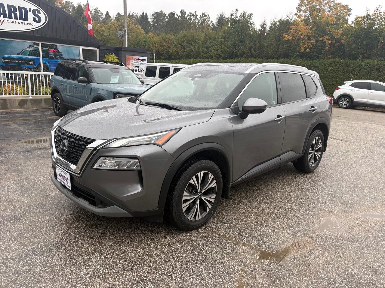 2023 Nissan Rogue SV MOONROOF Photo5