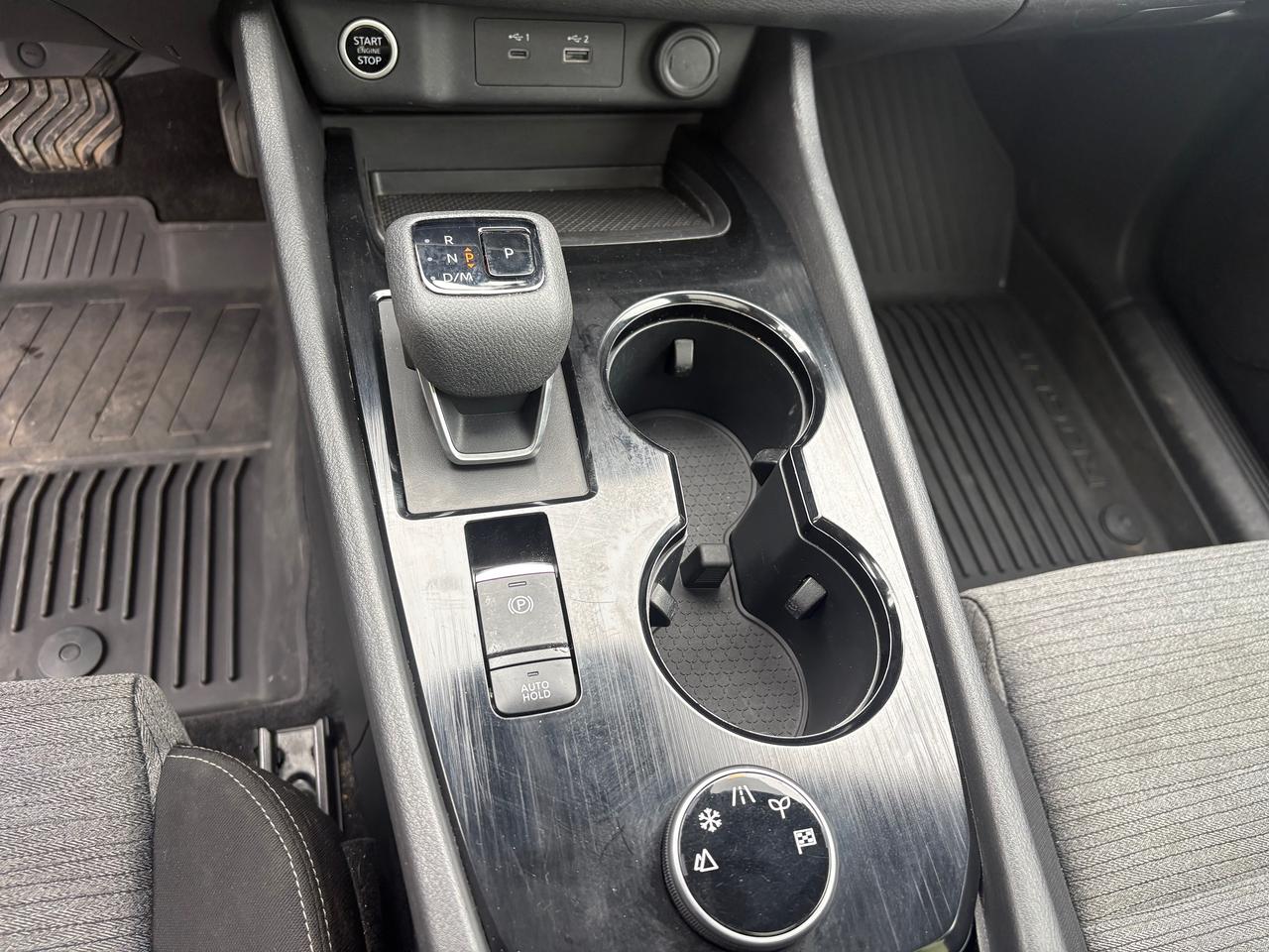 2023 Nissan Rogue SV MOONROOF Photo