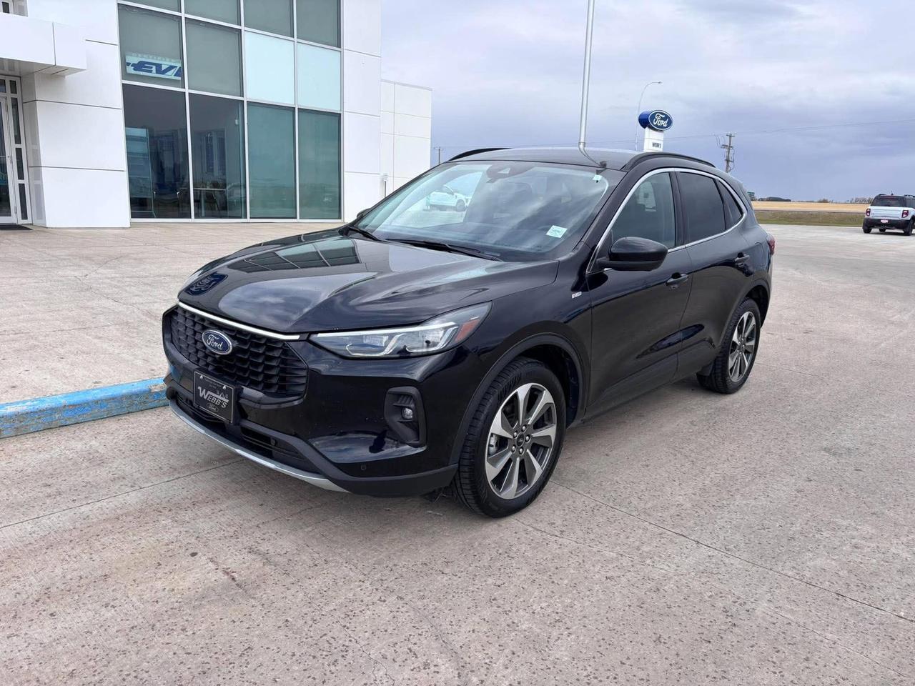 2024 Ford Escape Platinum AWD Photo0