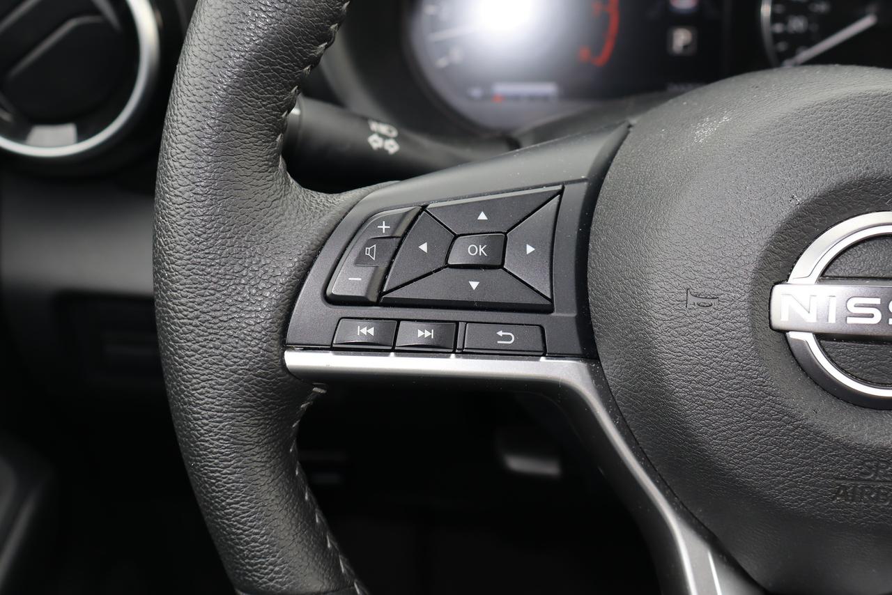 2025 Nissan Kicks  Photo