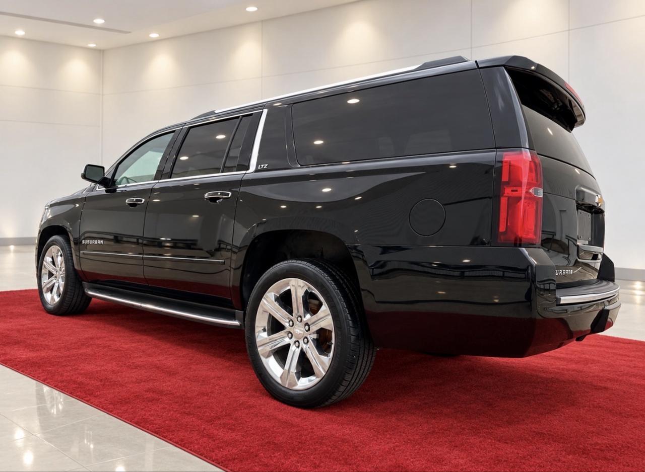 2016 Chevrolet Suburban LTZ 4WD Triple Black Photo