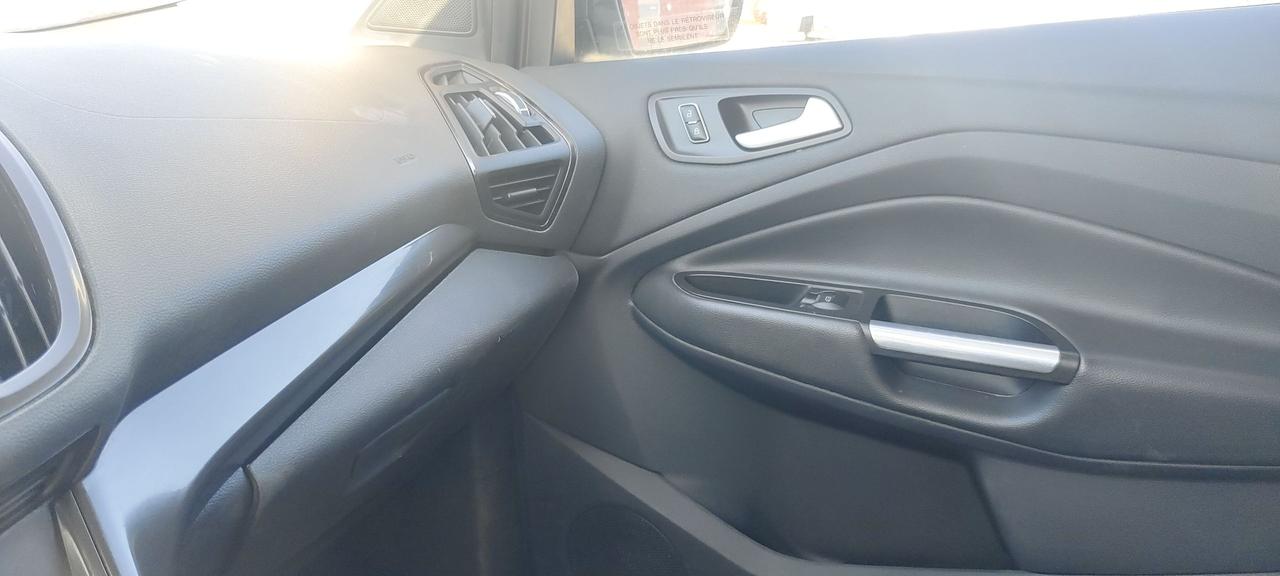 2014 Ford Escape Titanium Photo
