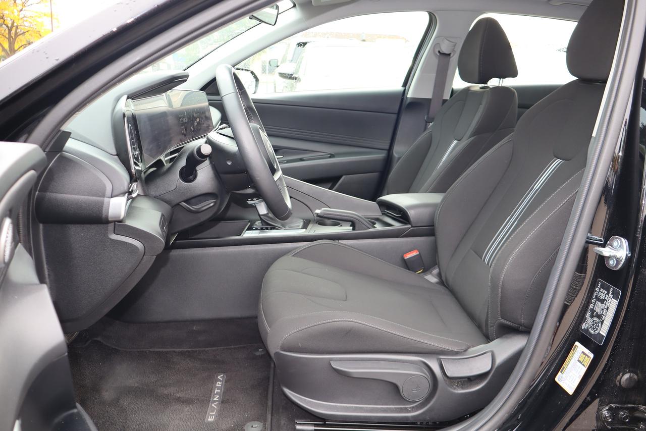 2026 Hyundai Elantra Preferred IVT w/Tech Pkg Photo