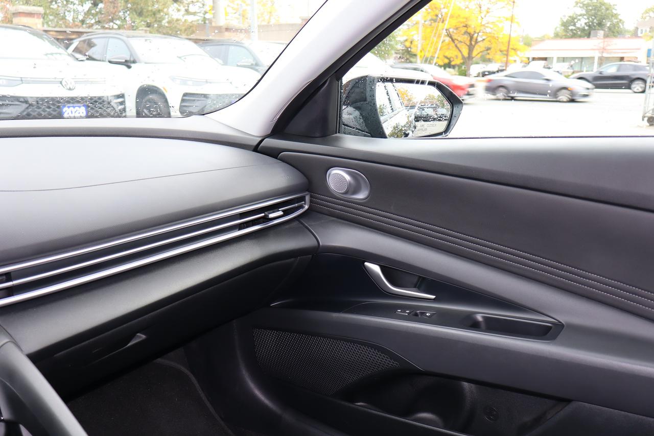 2026 Hyundai Elantra Preferred IVT w/Tech Pkg Photo