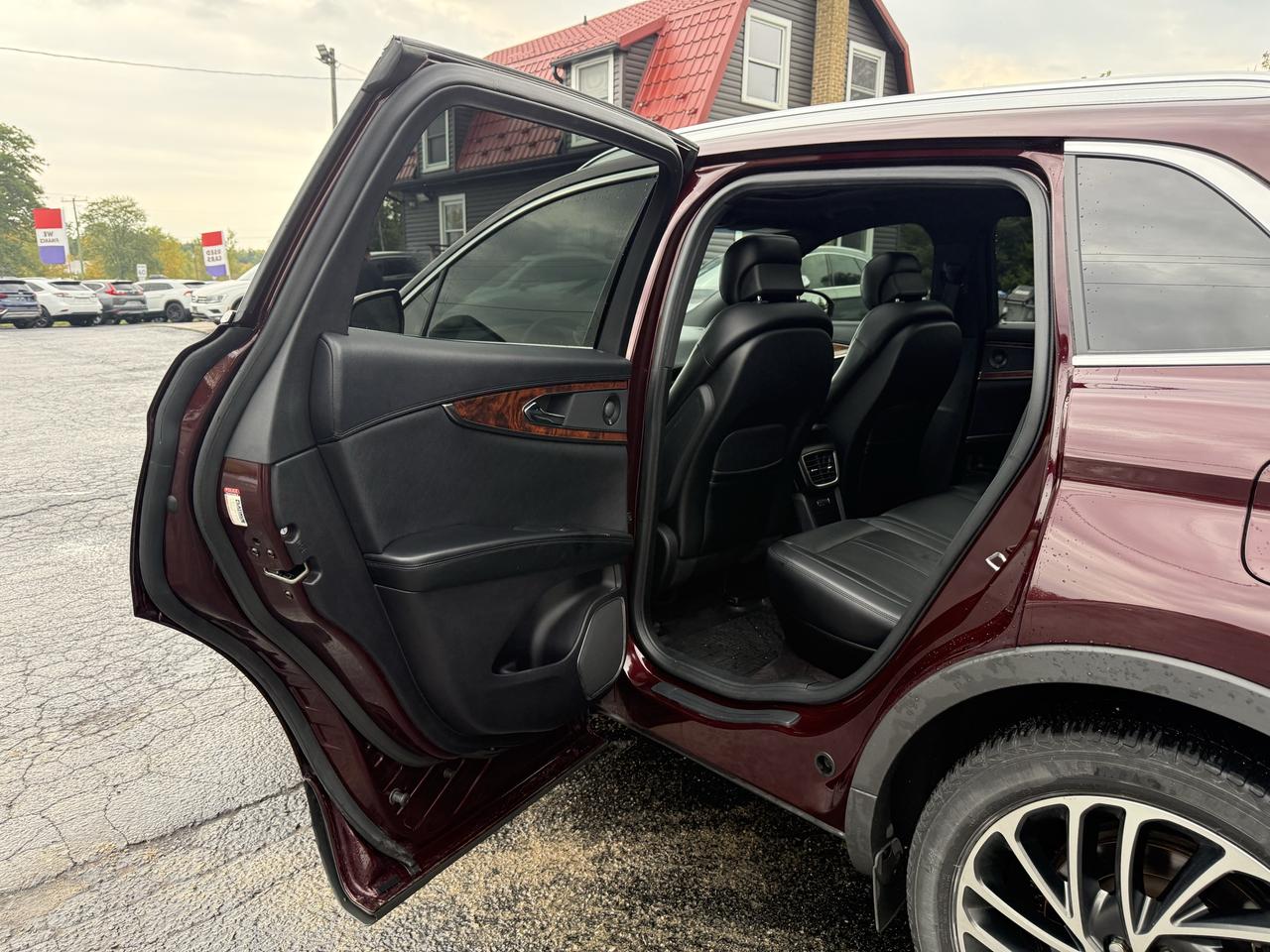 2019 Lincoln Nautilus Reserve AWD Photo
