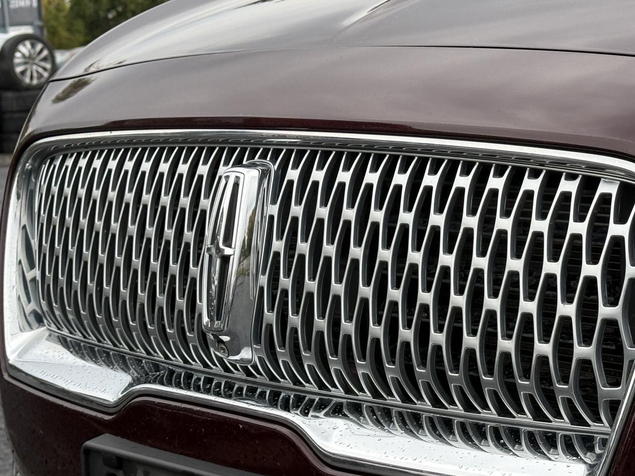 2019 Lincoln Nautilus Reserve AWD Photo