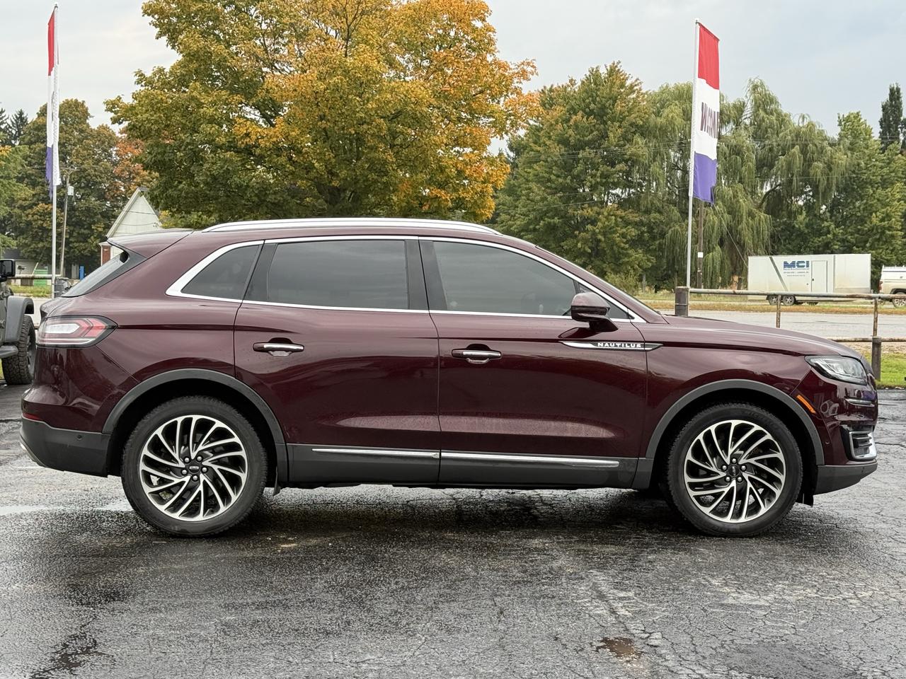 2019 Lincoln Nautilus Reserve AWD Photo1