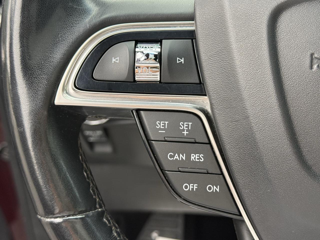 2019 Lincoln Nautilus Reserve AWD Photo