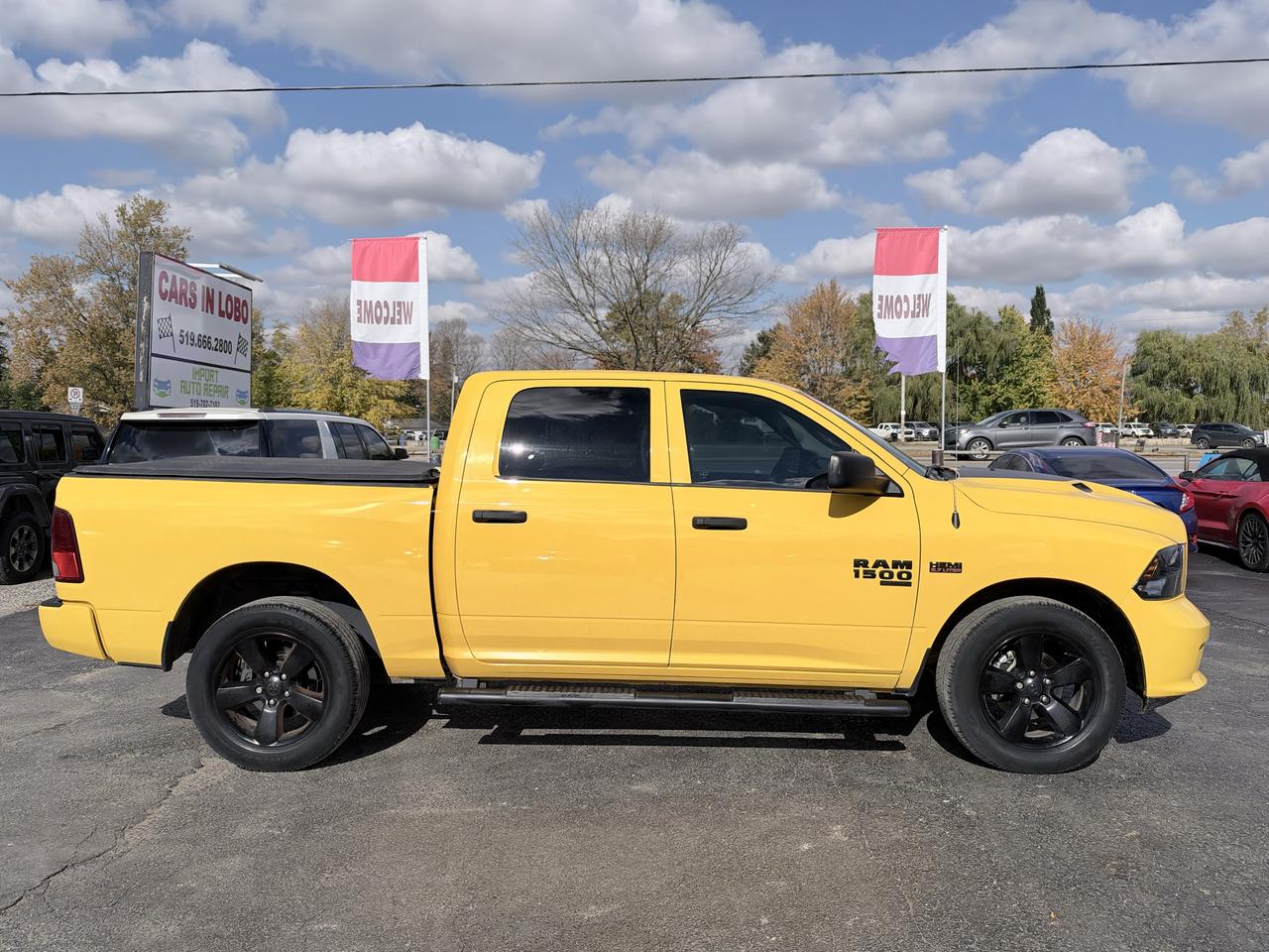 2019 RAM 1500 Classic EXPRESS 4X4 CREW CAB 5'7" BOX Photo5