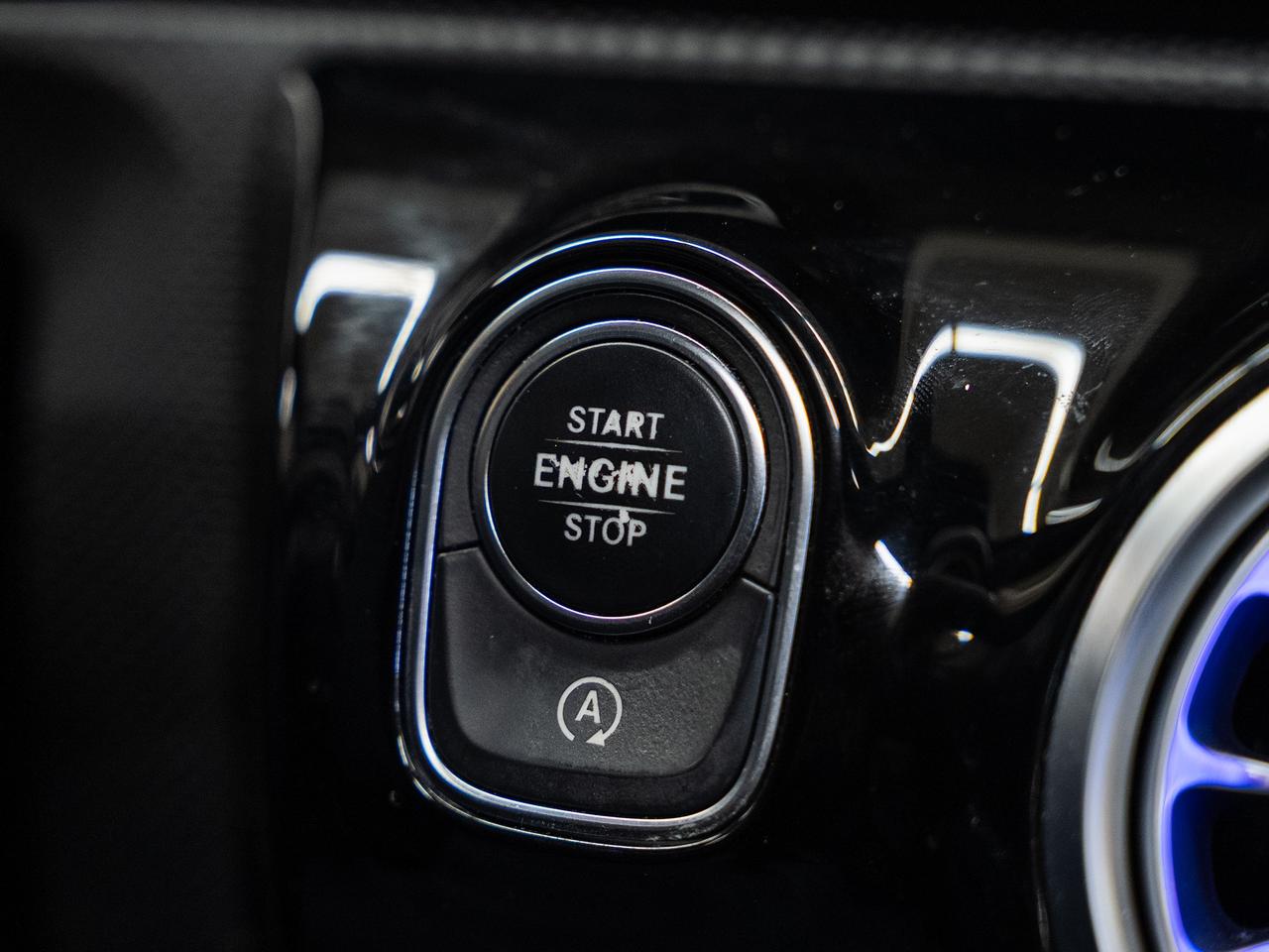 2019 Mercedes-Benz A-Class A250 HATCH 4MATIC | Nav | Sunroof | BSM | CarPlay Photo