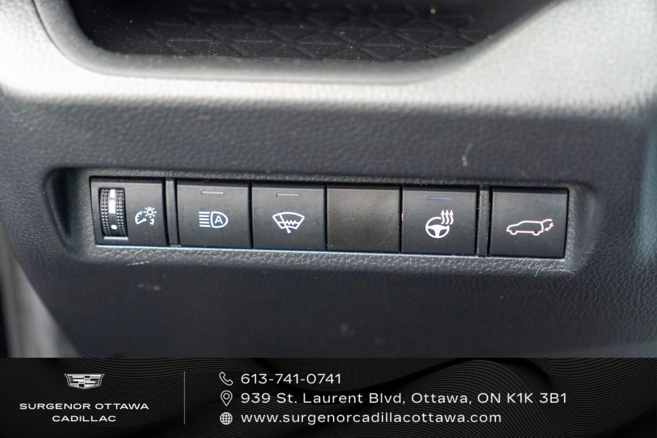 2021 Toyota RAV4 XLE AWD Photo