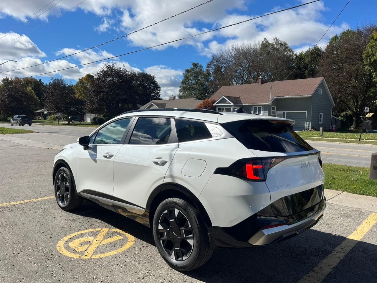 2026 Kia Sportage EX Premium AWD w/Black Interior Photo