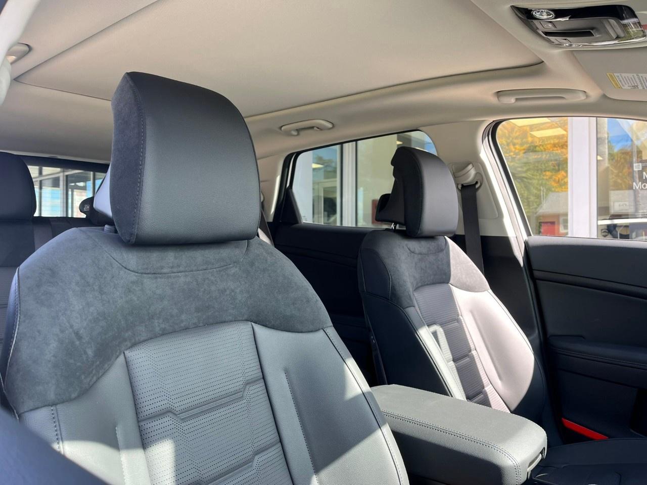 2026 Kia Sportage EX Premium AWD w/Black Interior Photo