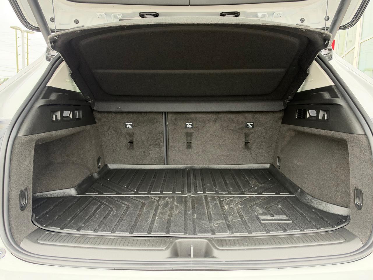 2025 Buick Envision Sport Touring ONE OWNER-LEATHER+SUNROOF+MORE! Photo