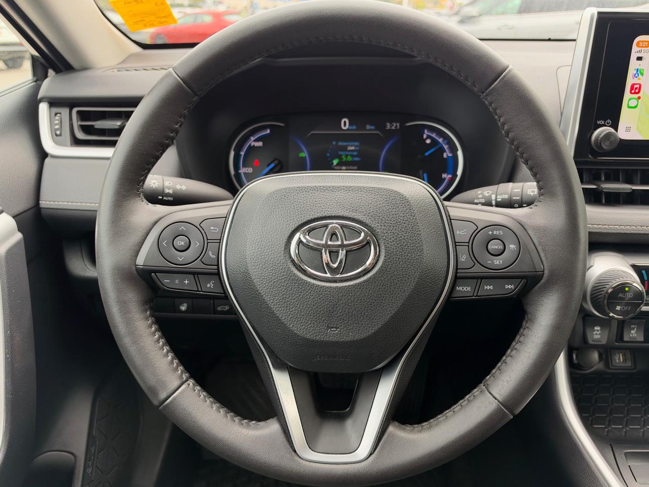 2023 Toyota RAV4 Hybrid HYBRID XLE-ONE OWNER+BOUGHT+SERV HERE! Photo