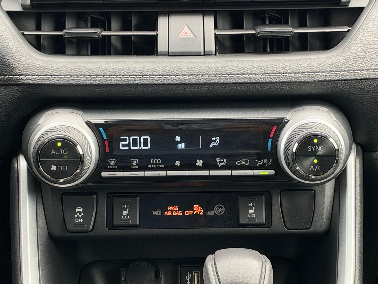 2023 Toyota RAV4 Hybrid HYBRID XLE-ONE OWNER+BOUGHT+SERV HERE! Photo