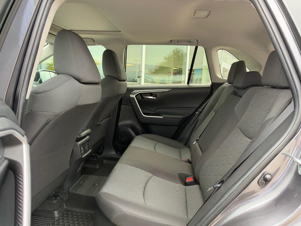 2023 Toyota RAV4 Hybrid HYBRID XLE-ONE OWNER+BOUGHT+SERV HERE! Photo
