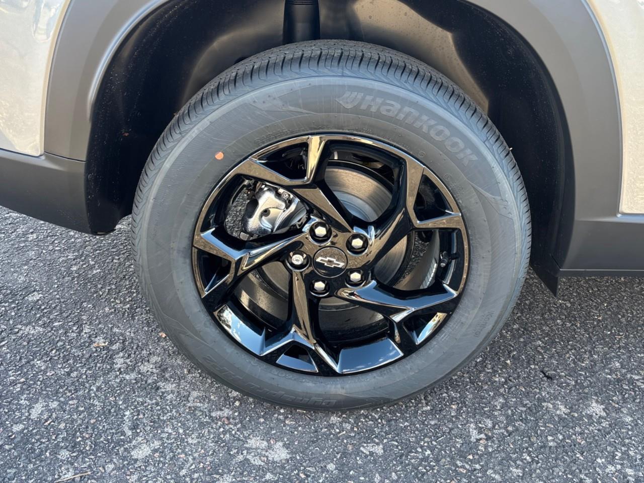 2026 Chevrolet Trax LT New 5 Passenger FWD SUV with Heated Front Seats, Heated Steering Wheel and a 11 Touchscreen Radio with Wireless Apple CarPlay, Wireless Android Auto and 3 Years of SirusXM Satellite Radio Photo