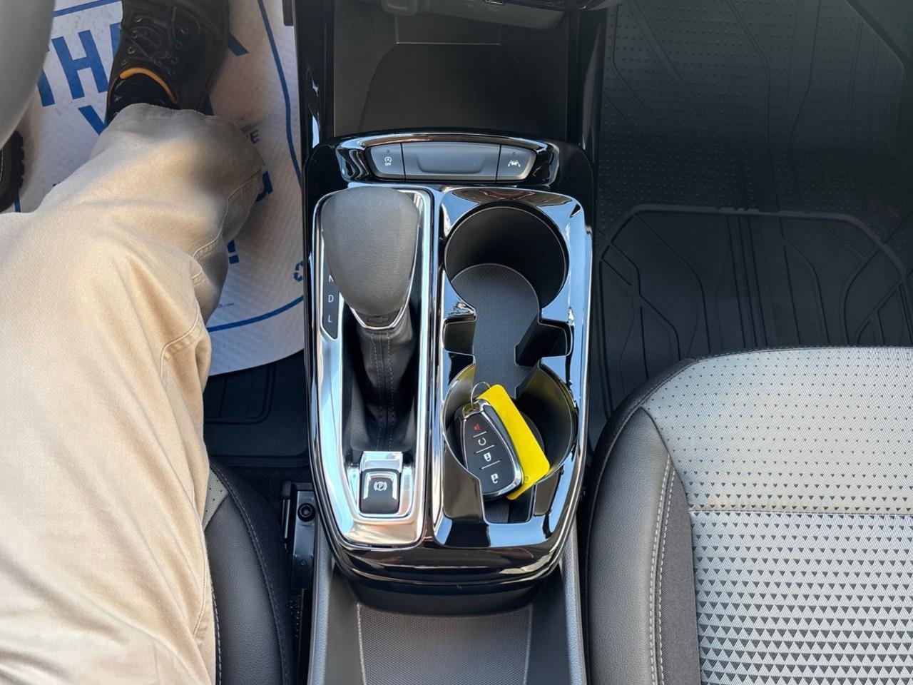 2026 Chevrolet Trax LT New 5 Passenger FWD SUV with Heated Front Seats, Heated Steering Wheel and a 11 Touchscreen Radio with Wireless Apple CarPlay, Wireless Android Auto and 3 Years of SirusXM Satellite Radio Photo