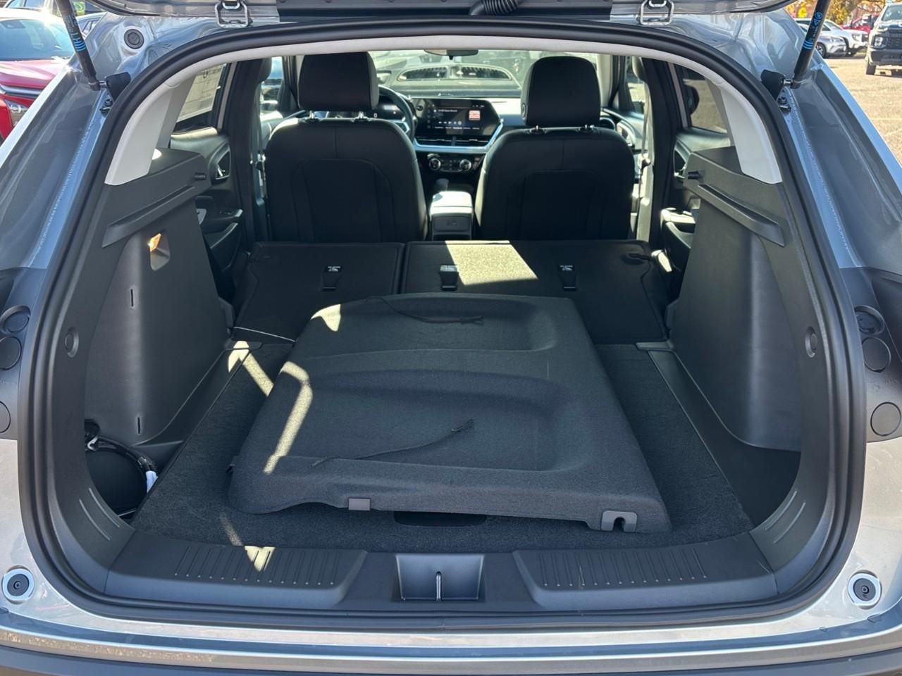 2026 Chevrolet Trax LT New 5 Passenger FWD SUV with Heated Front Seats, Heated Steering Wheel and a 11 Touchscreen Radio with Wireless Apple CarPlay, Wireless Android Auto and 3 Years of SirusXM Satellite Radio Photo