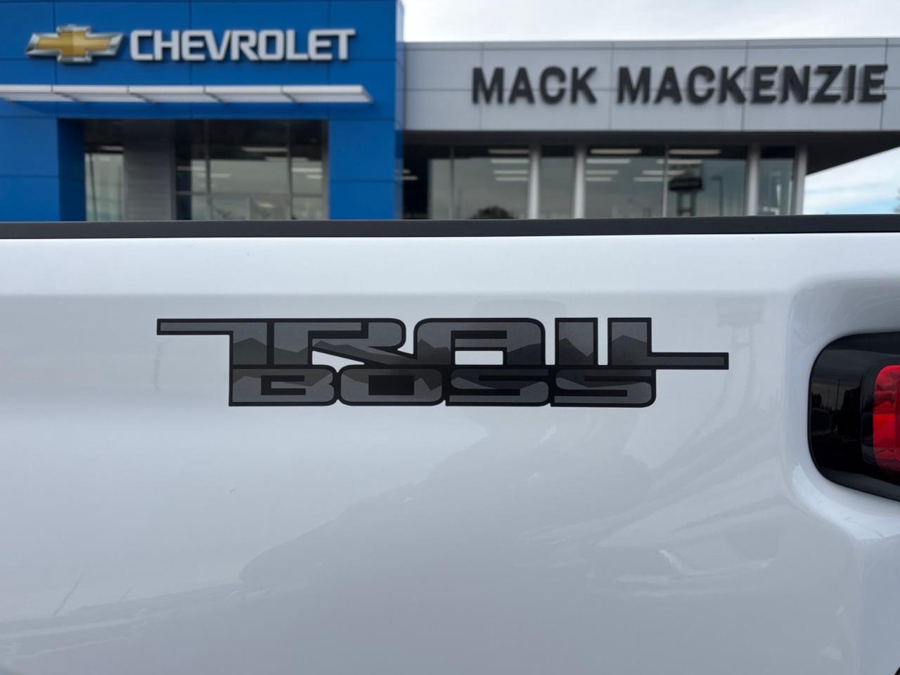 2026 Chevrolet Silverado 2500 HD LT New 2026 5 Passenger Diesel Powered 2500HD 4X4 Crew Cab Truck with Heated Front Leather Seats, Heated Steering Wheel, Adaptive Cruise Control, 5th Wheel Prep Package and a 13.4 Diagonal Touchscreen Ra Photo