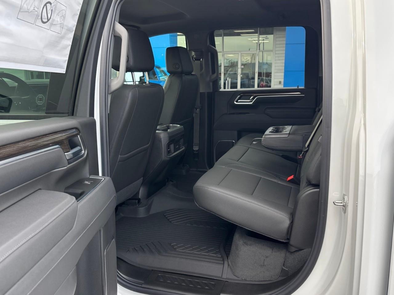 2026 Chevrolet Silverado 2500 HD LT New 2026 5 Passenger Diesel Powered 2500HD 4X4 Crew Cab Truck with Heated Front Leather Seats, Heated Steering Wheel, Adaptive Cruise Control, 5th Wheel Prep Package and a 13.4 Diagonal Touchscreen Ra Photo