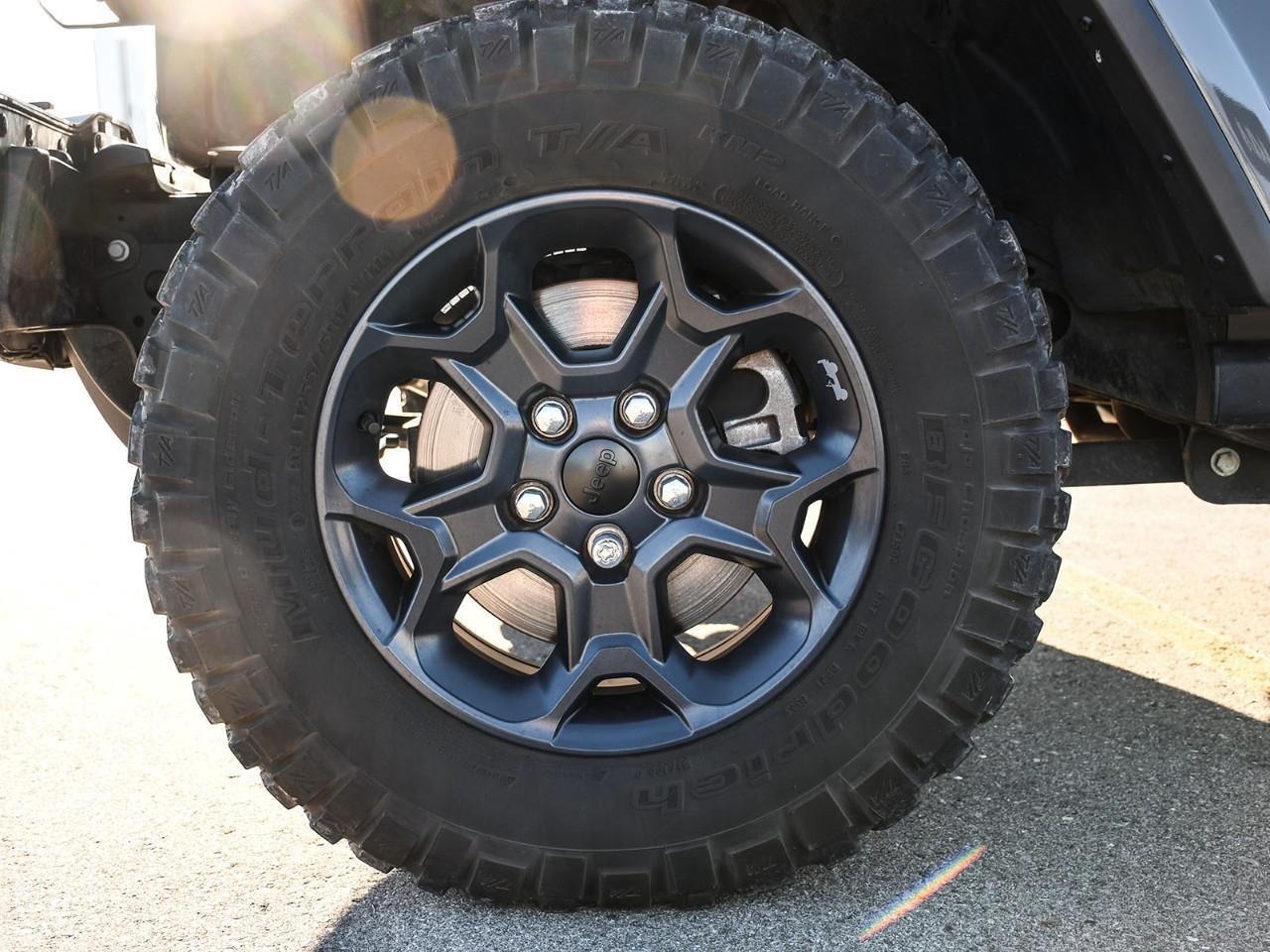 2023 Jeep Gladiator 2023 Jeep Gladiator Sport S | Willys Edition | Navigation & Sound Group | Trailer Tow Package. Photo