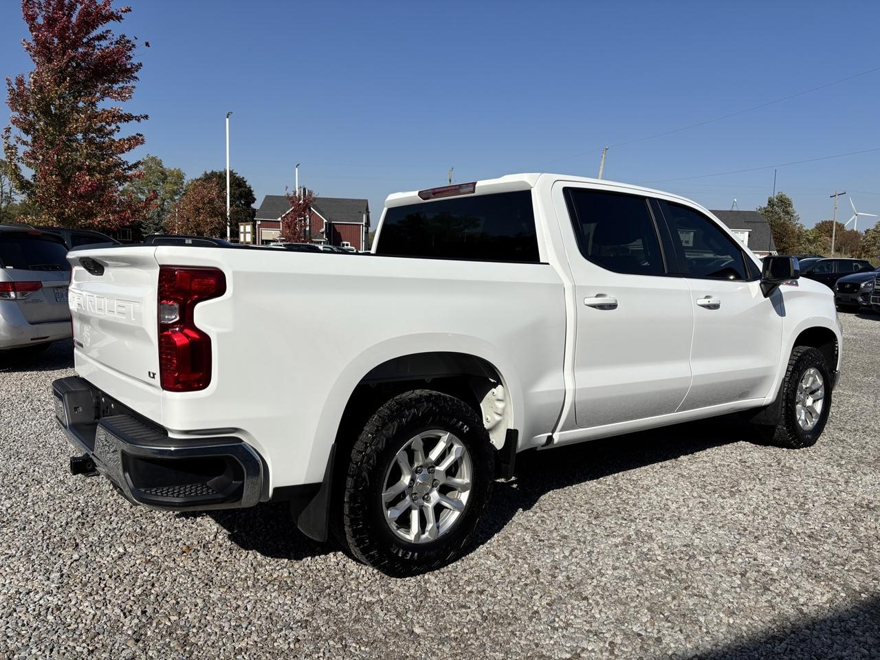 2024 Chevrolet Silverado 1500 LT ~CLEAN CARFAX~CERTIFIED~ Photo4