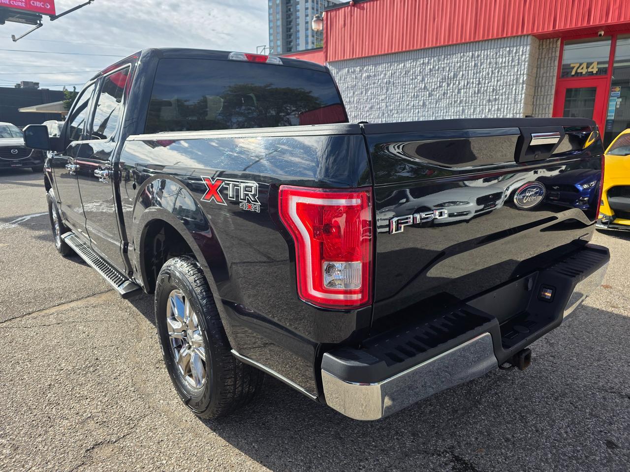 2016 Ford F-150 4WD SuperCrew XLT Photo3