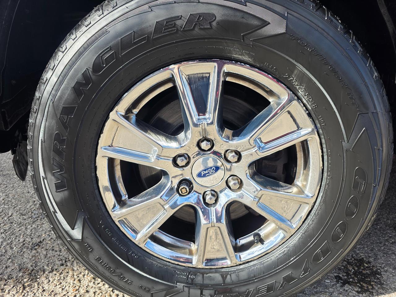 2016 Ford F-150 4WD SuperCrew XLT Photo
