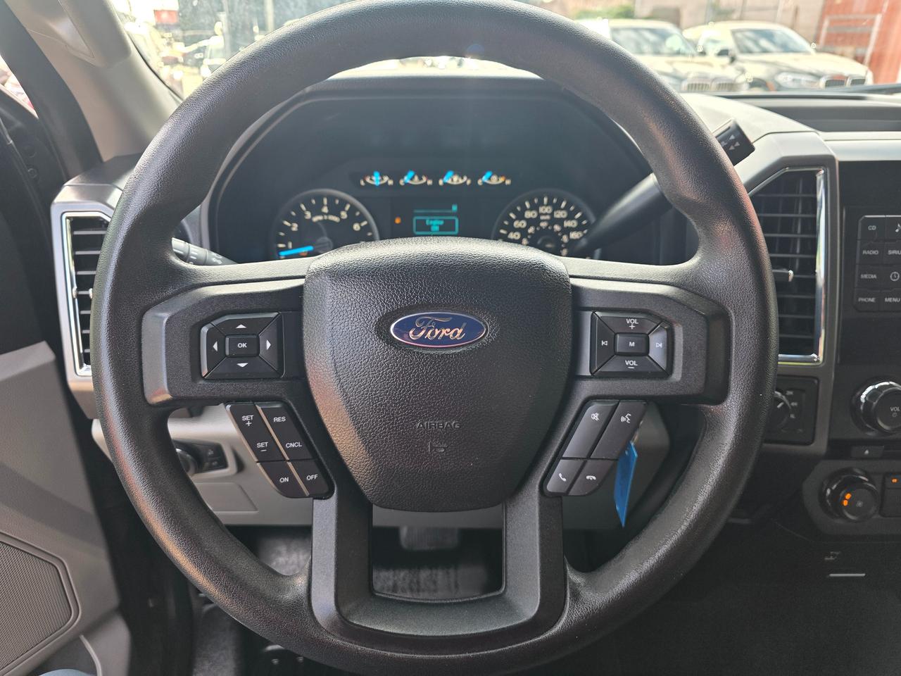 2016 Ford F-150 4WD SuperCrew XLT Photo