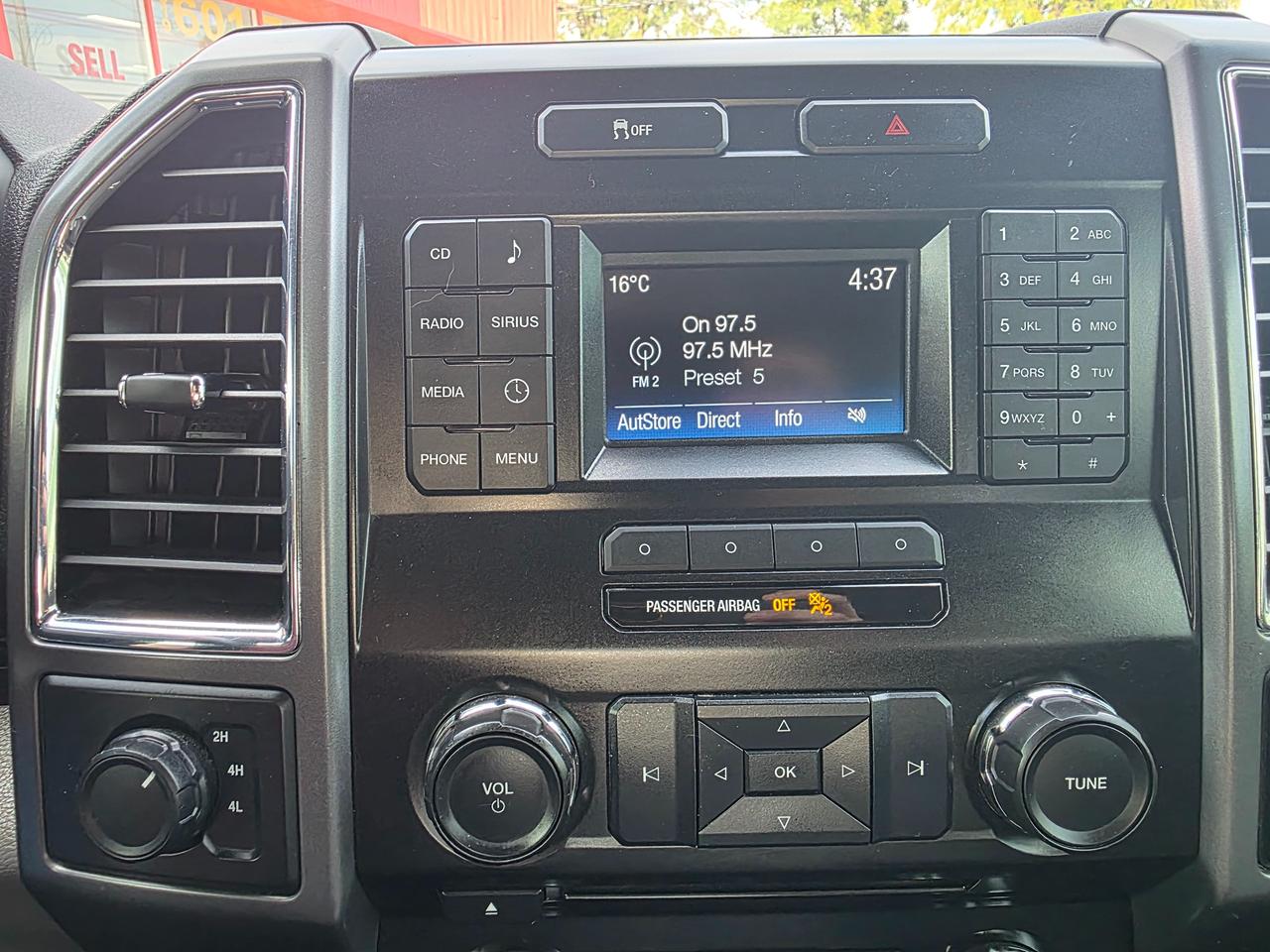2016 Ford F-150 4WD SuperCrew XLT Photo