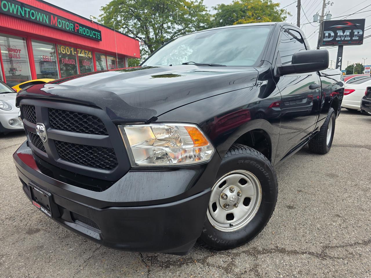 2014 RAM 1500 Regular Cab V8 Photo