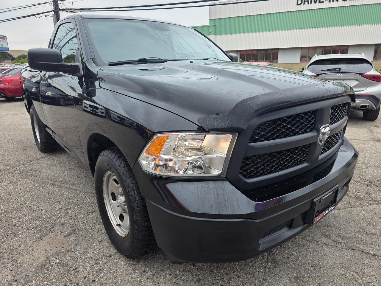 2014 RAM 1500 Regular Cab V8 Photo