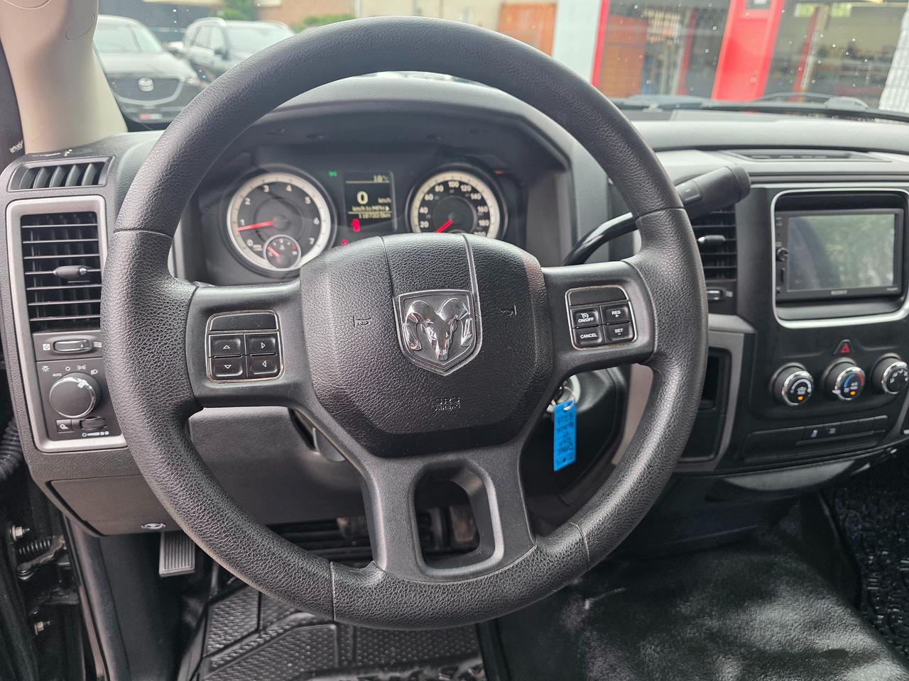 2014 RAM 1500 Regular Cab V8 Photo
