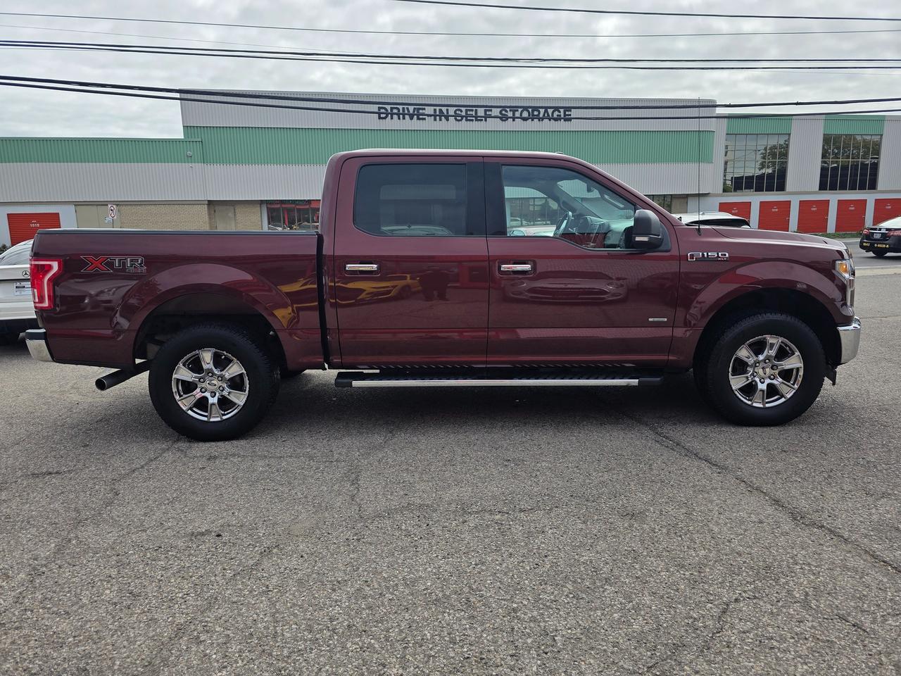 2017 Ford F-150 XLT 4WD SUPERCREW Photo