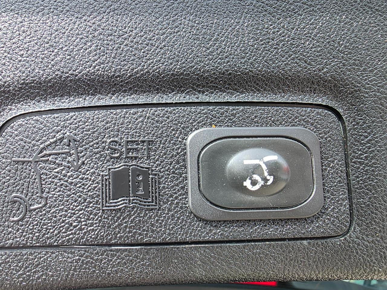 2018 Lincoln MKC AWD SELECT Photo