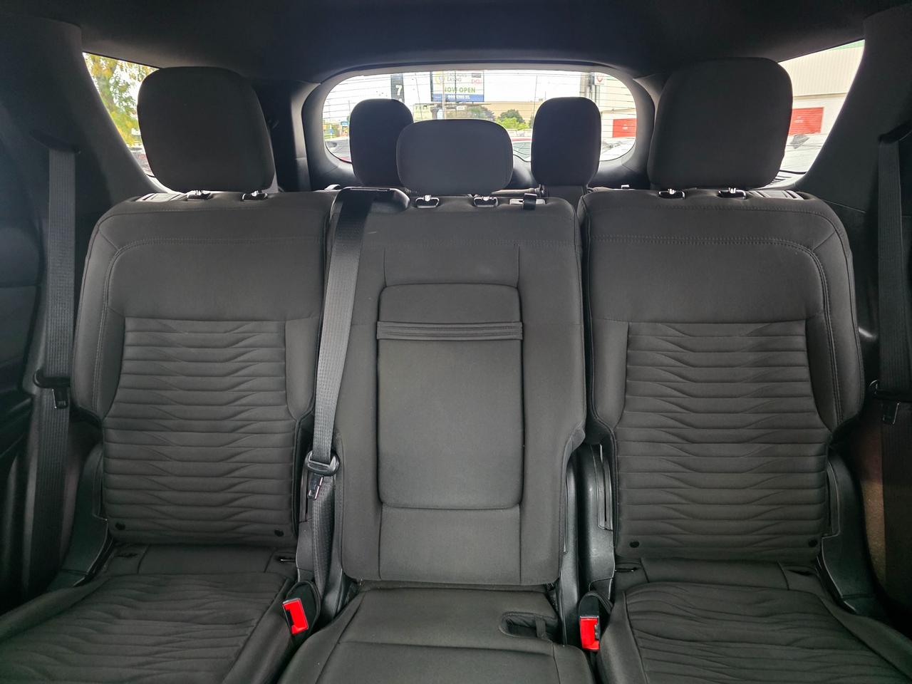 2020 Ford Explorer XLT 4WD Photo